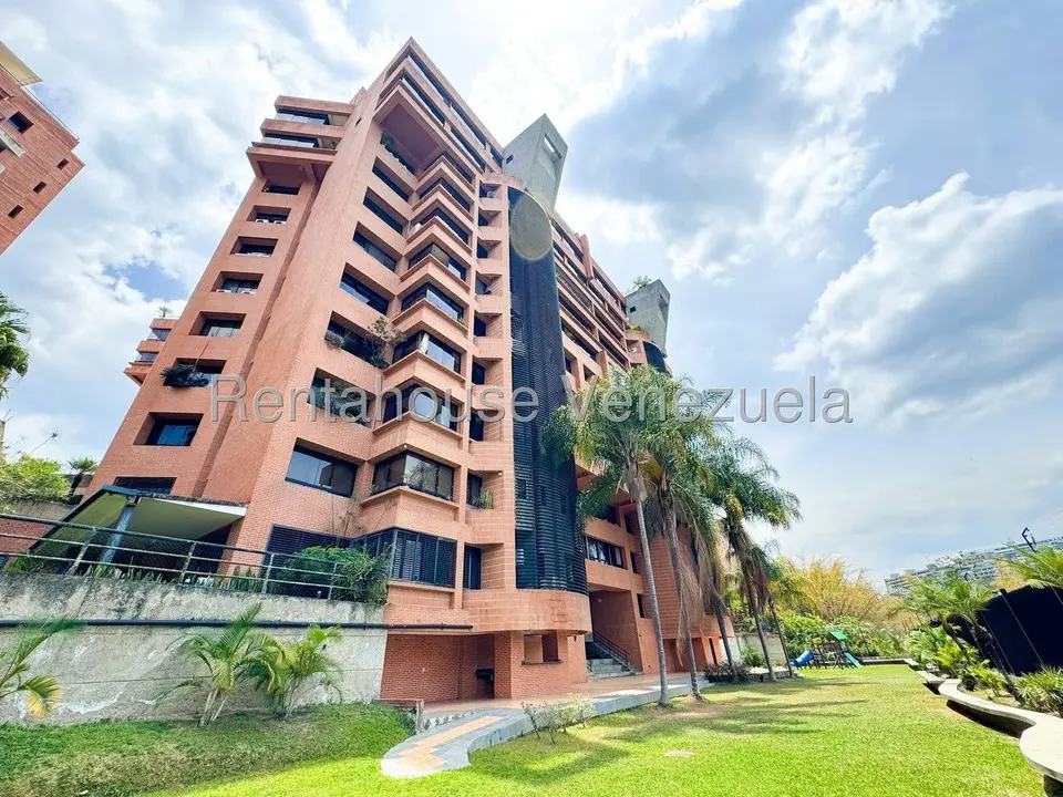 Apartamento en Venta en Los Samanes.