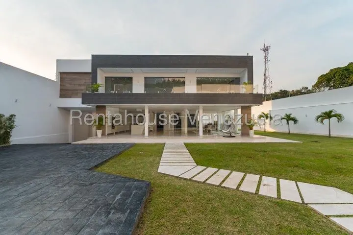 Casa en Venta en Prados del Este