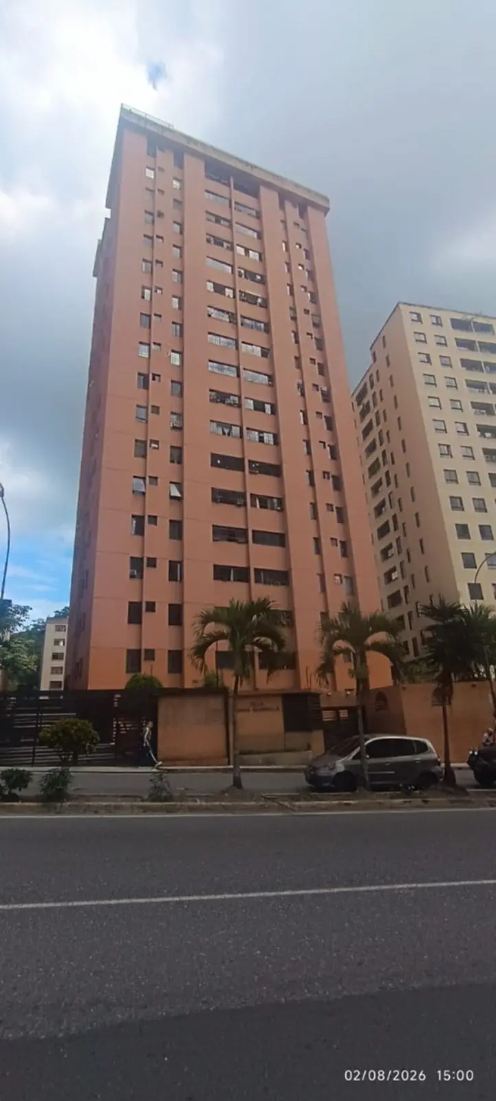 ALICIA VELASCO REAL ESTATE VENDE – PRECIOSO APARTAMENTO EN LOMAS DEL ÁVILA