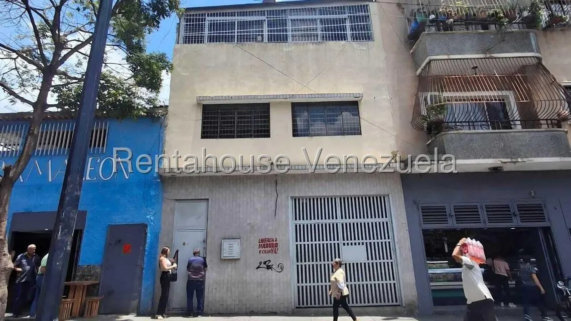 Edificio en Alquiler en Catia