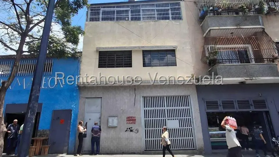 Edificio en Alquiler en Catia
