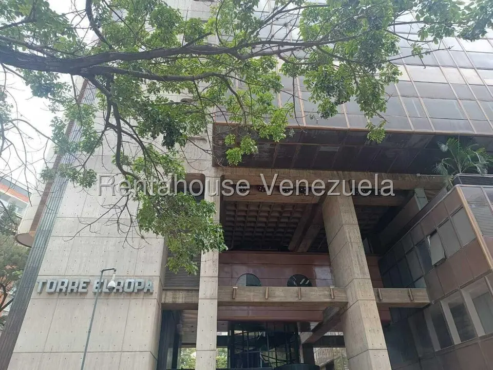 Oficina en Alquiler en Campo Alegre.