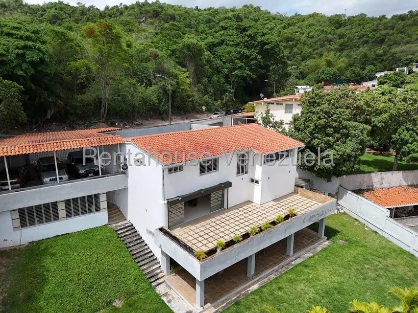 Casa en Venta en Cumbres de Curumo