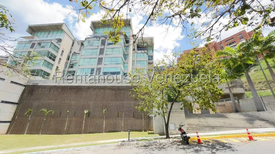 Apartamento en Alquiler Lomas del Sol