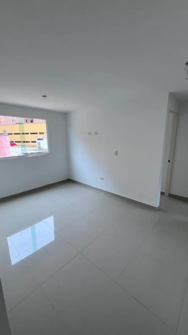 En Venta Cómo Apartamento a Estrenar y diseñar a gusto en Residencias El Rosario, Mérida