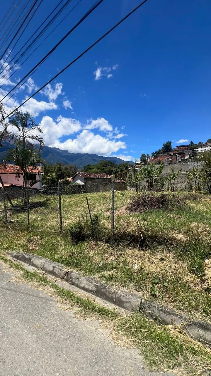 Venta de Terreno, El Lugar Perfecto para Construir tus Sueños, Av Los Próceres, Sector Lumonty