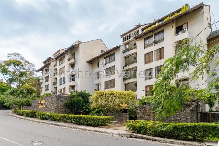 Apartamento en Alquiler en Colinas de Valle Arriba