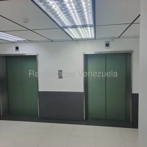 OFICINA EN VENTA EN LOS PALOS GRANDES