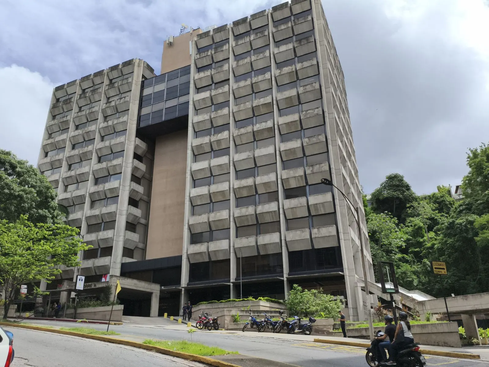 Oficina en alquiler, Centro Profesional Santa Paula, Torre A