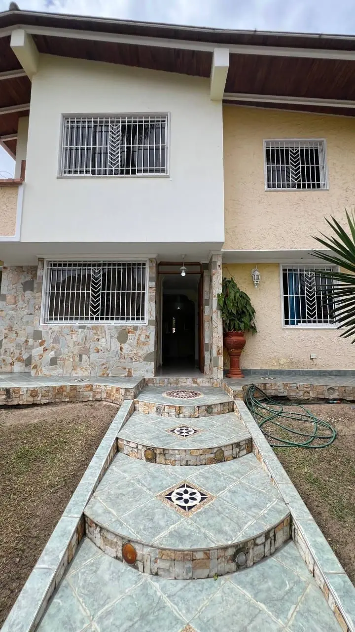 En Venta Hermosa Casa, Espaciosa y Tranquila, en la Ciudad de Mérida