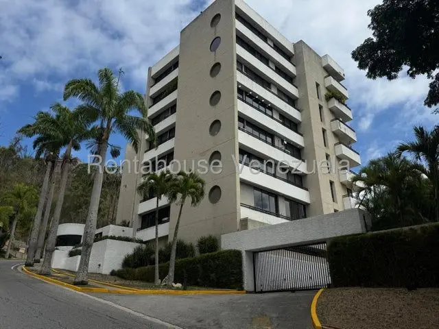 Apartamento en Alquiler Colinas de Valle Arriba