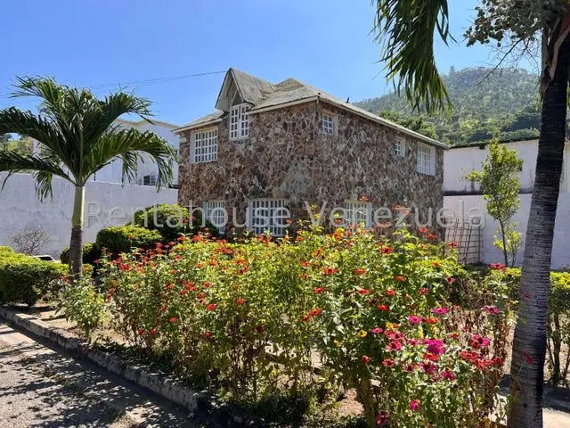 26-21487 Casa en Venta en Urbanizacion Santa Rosalia Cagua