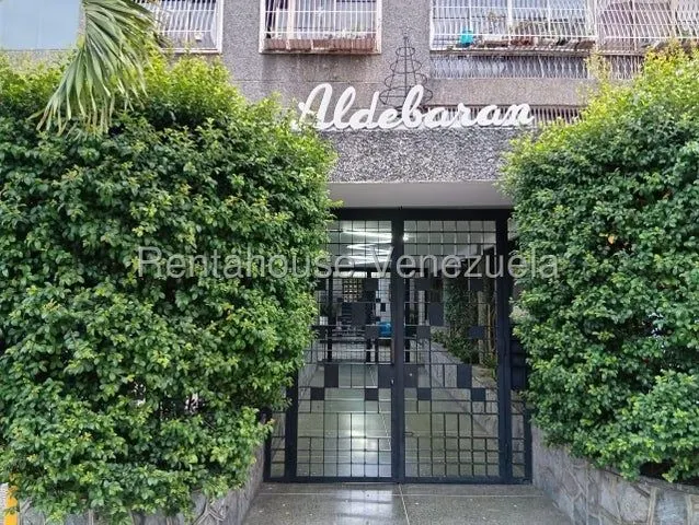 Apartamento en Alquiler Altamira